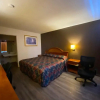 Отель Country Club Inn & Suites, фото 6