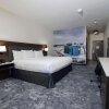 Отель La Quinta Inn & Suites by Wyndham Santa Cruz, фото 15