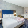Отель La Quinta Inn & Suites by Wyndham Houston Channelview, фото 16