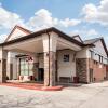 Отель Quality Inn & Suites, фото 1