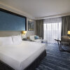 Отель Radisson Blu Hotel & Resort в Аль-Аине