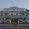 Отель His Majestys Hotel в Аккре