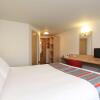 Отель Travelodge Manchester Birch M62 Eastbound в Хейвуде