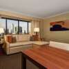 Отель Embassy Suites by Hilton Austin Downtown South Congress, фото 17
