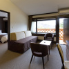 Отель Yatsugatake Kogen Lodge, фото 3
