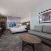 Отель La Quinta Inn & Suites by Wyndham Santa Cruz, фото 12