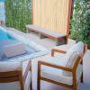 Отель White Whale Beachfront Pool Villa, фото 14