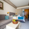 Отель Kamari Beach Hotel, фото 1