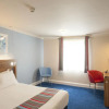 Отель Travelodge London Southgate, фото 3