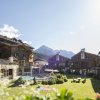 Отель Post Alpina - Family Mountain Chalets, фото 1