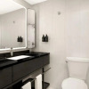 Отель Revery Toronto Downtown, Curio Collection by Hilton, фото 6