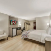 Отель Red Roof Inn & Suites Newport – Middletown, RI, фото 6