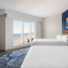 Отель Delta Hotels by Marriott Virginia Beach Waterfront, фото 4