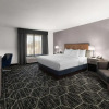 Отель La Quinta Inn & Suites by Wyndham Meridian, фото 6