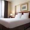 Отель Hôtel Saint Cyr Etoile, фото 3