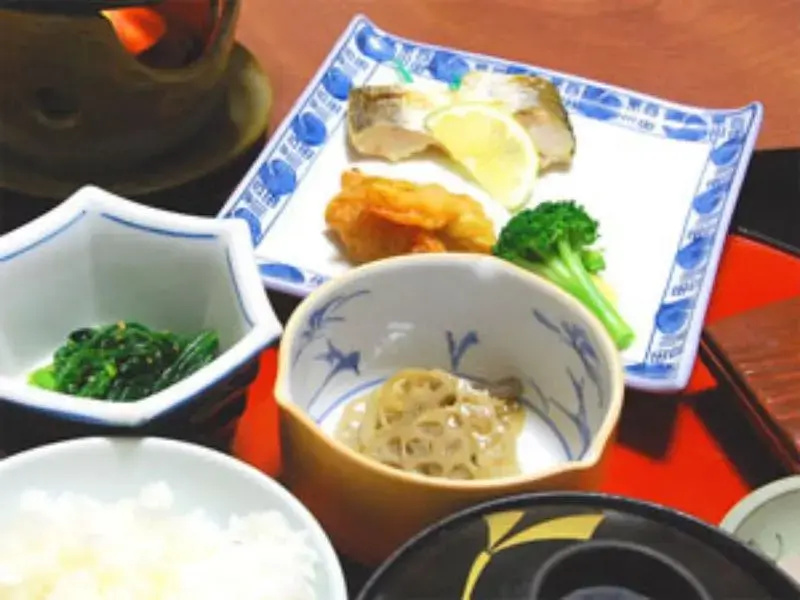 Food & Beverage