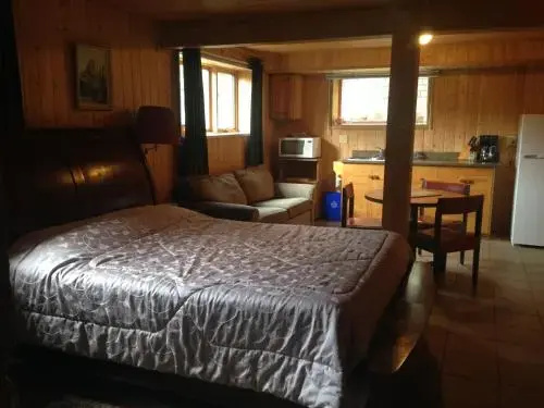 Astoria Chalet - Jasper Alberta