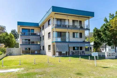 Fantastic Views from this top floor unit!