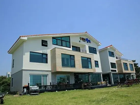 Seogwipo Gongcheonpo Villa Pension