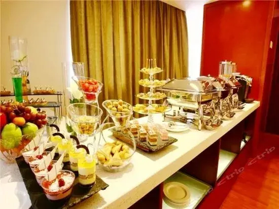Iris Orchard All Suites Hotel (Tangshan Convention Center) - фото 11