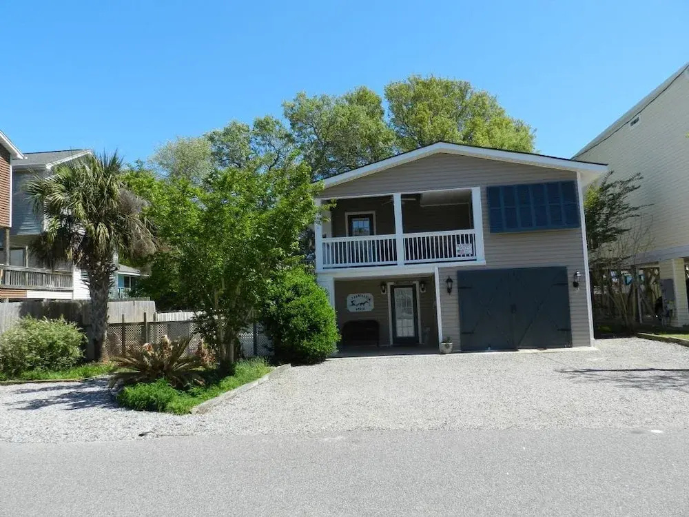 Carriage House #64613 4 Bedrooms 3 Bathrooms Home