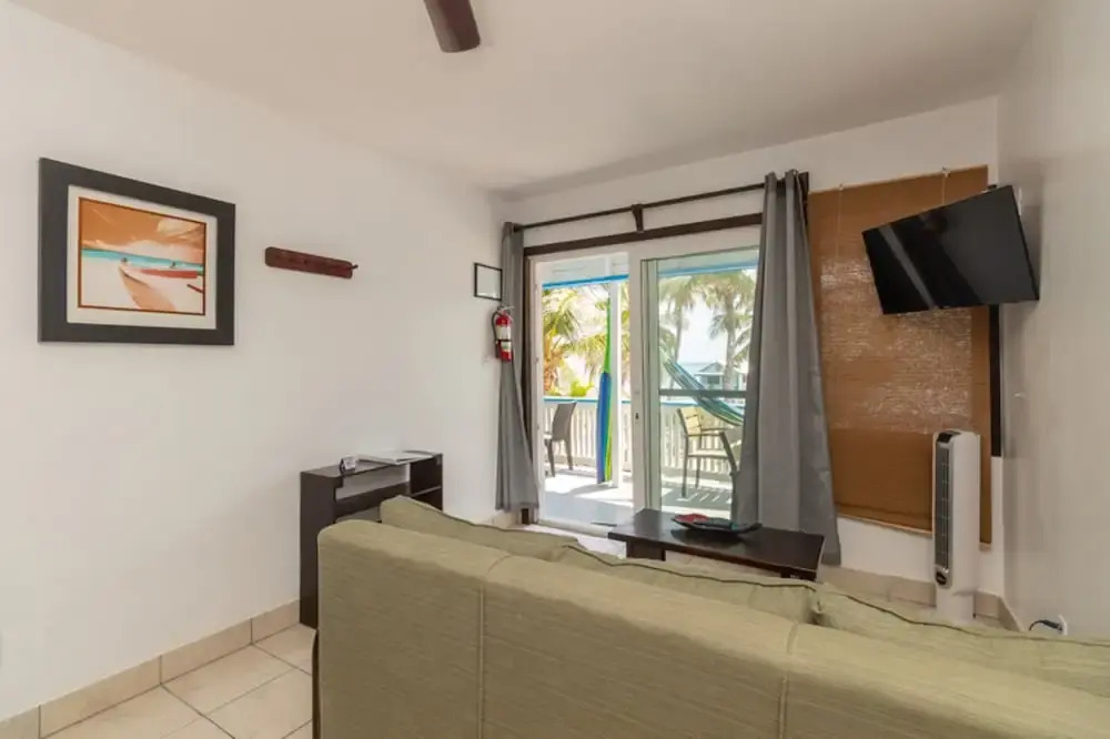 Aqua Vista Beachfront Suites by null