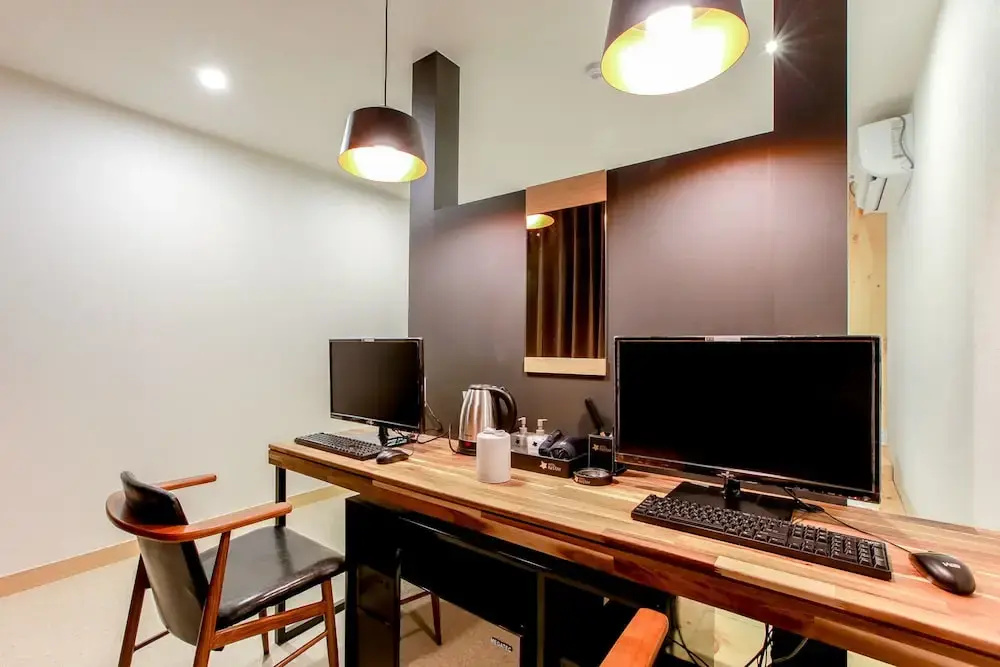 Business Centre