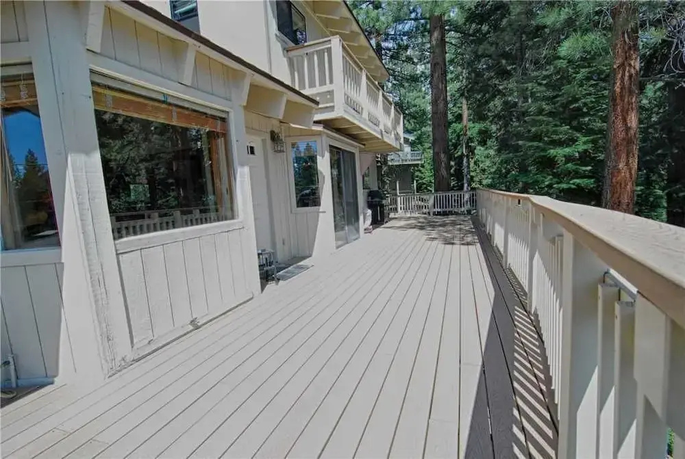 1380 Commonwealth Drive - 3 Br Home