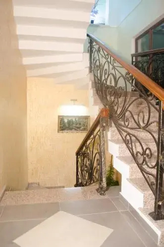 Image 8