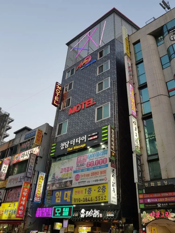 Hotel photo 1