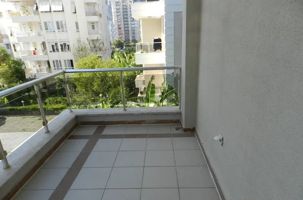 Roza Apartments