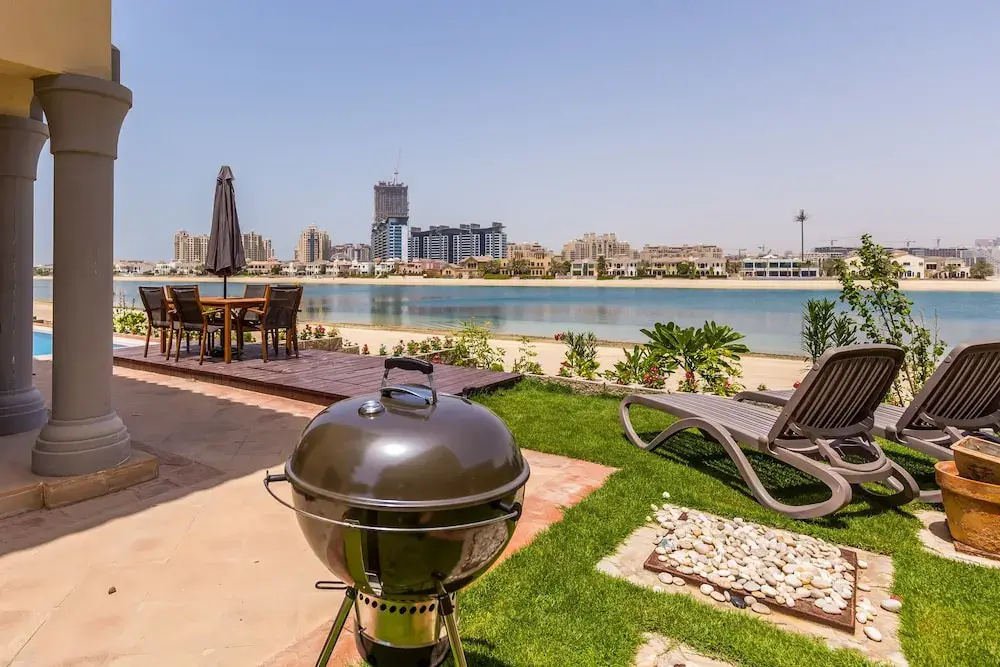 Canal Cove Villa by Deluxe Holiday Homes