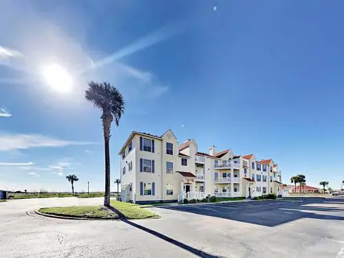 2BR/2BA Padre Island Beach Club Condo by RedAwning