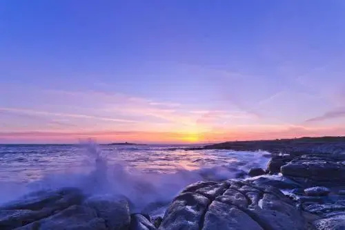 Beach & Waterfront