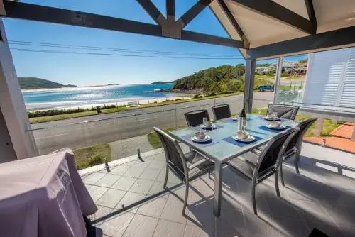 Beach House 72A Marine Drive - Fingal Bay