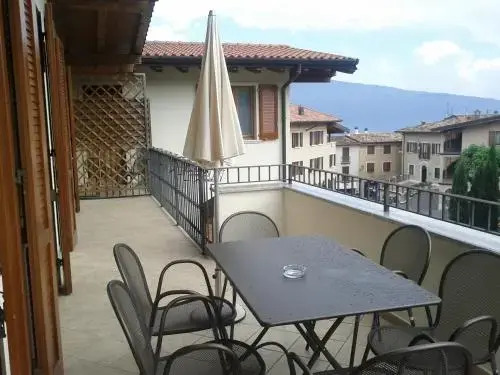 Image 10