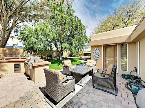 576 E Desert Holly Circle Home