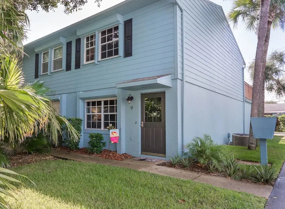 101Np Endless Summer 2 Br Townhouse