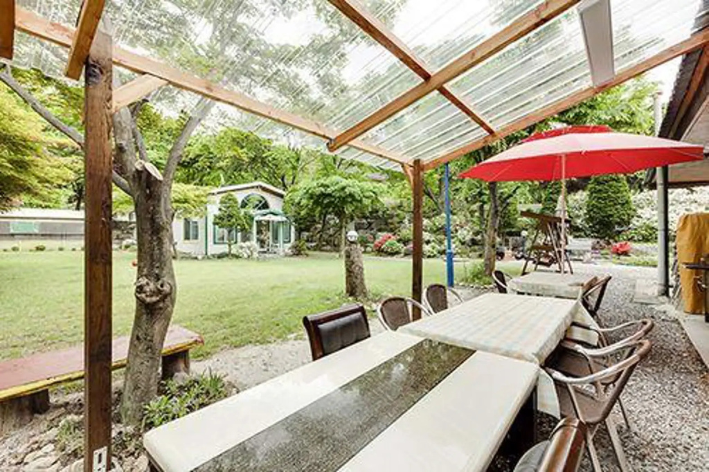 Gapyeong Kkothyanggi-neun Pension
