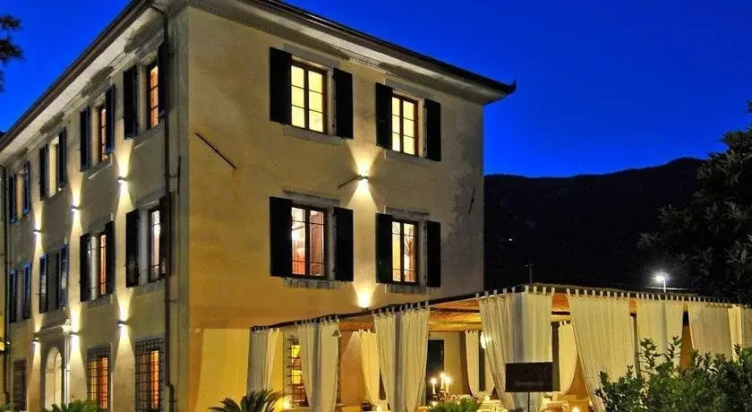 Villa Lombardi image