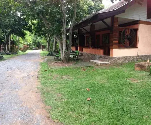 Baan Pak Ruen Rim Nam