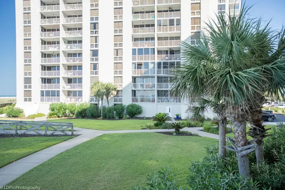 Shoreline Towers 1023 - 2 Br Condo