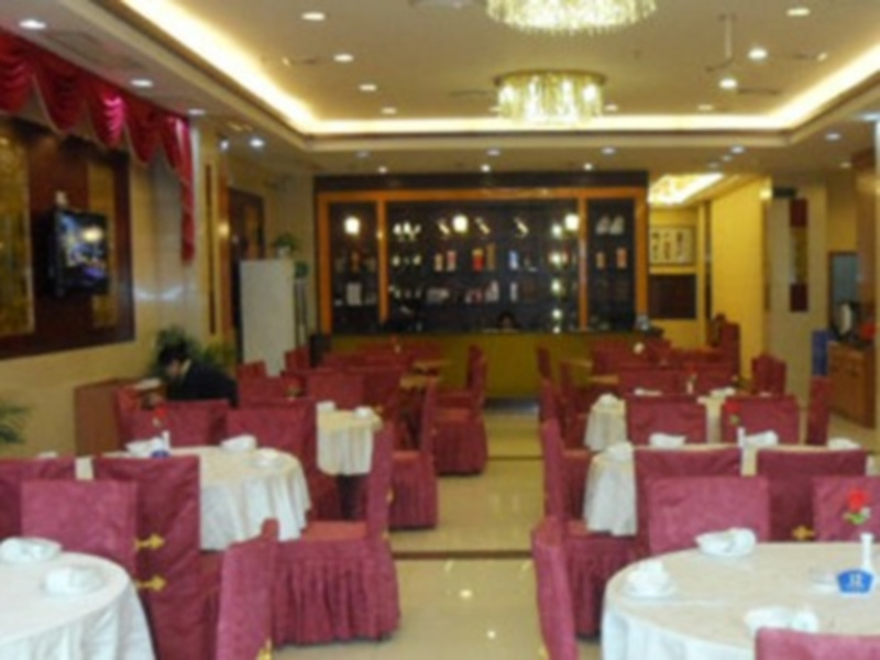 Food & Beverage