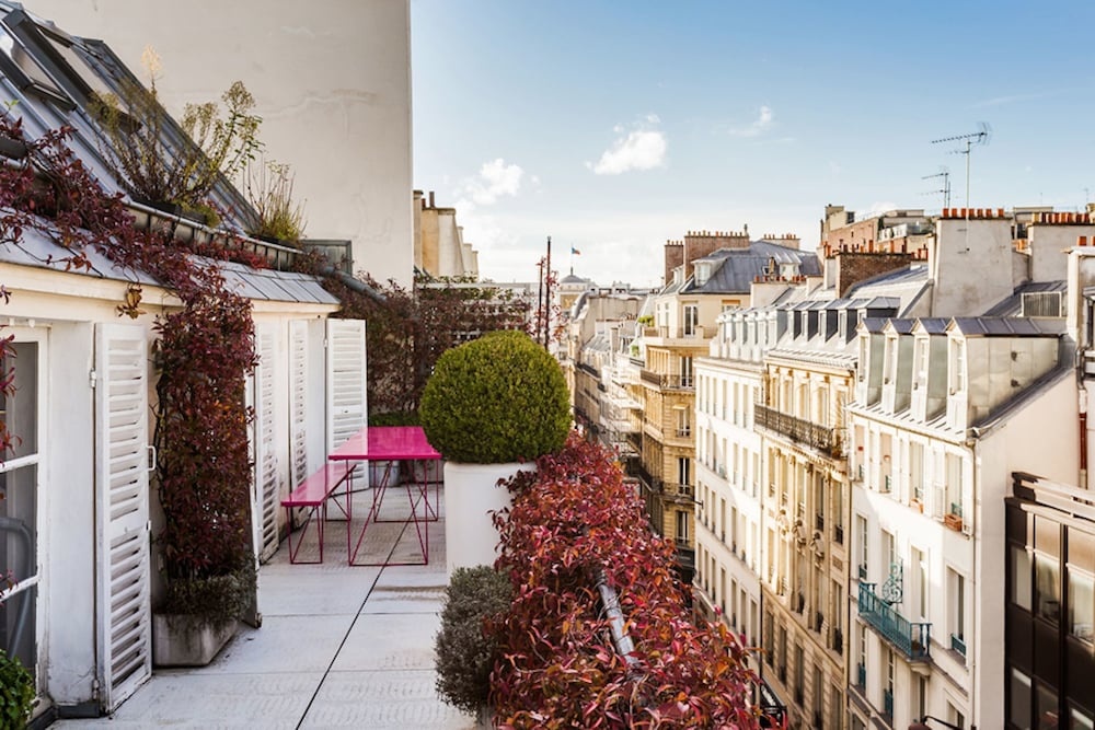 Penthouse Apartment - Champs Elysées