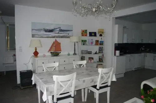 Voir la photo 4 — Chambre D'Hôtes La Roche Brune