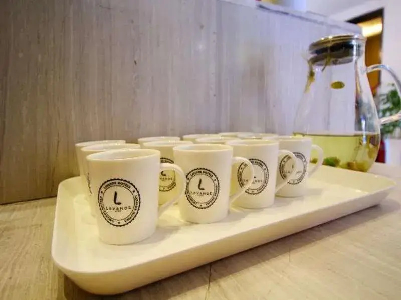 Food & Beverage