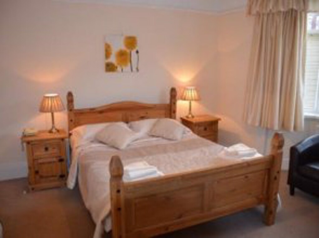 Westbourne Lodge by null