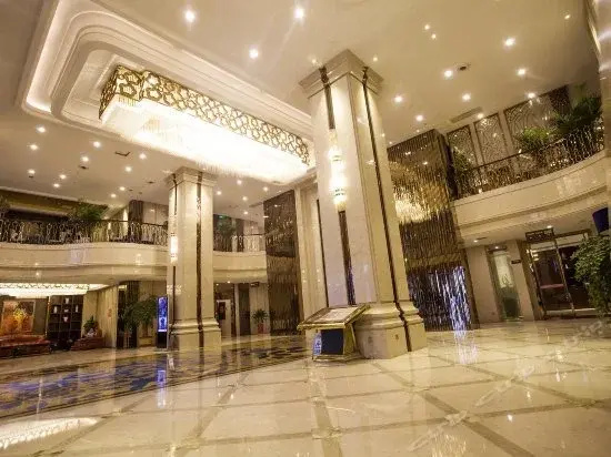 Lobby & Reception