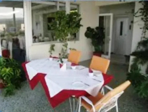 Park Hotel Loutraki - фото 13
