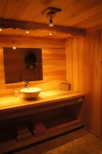 gallery_image_hidden_6